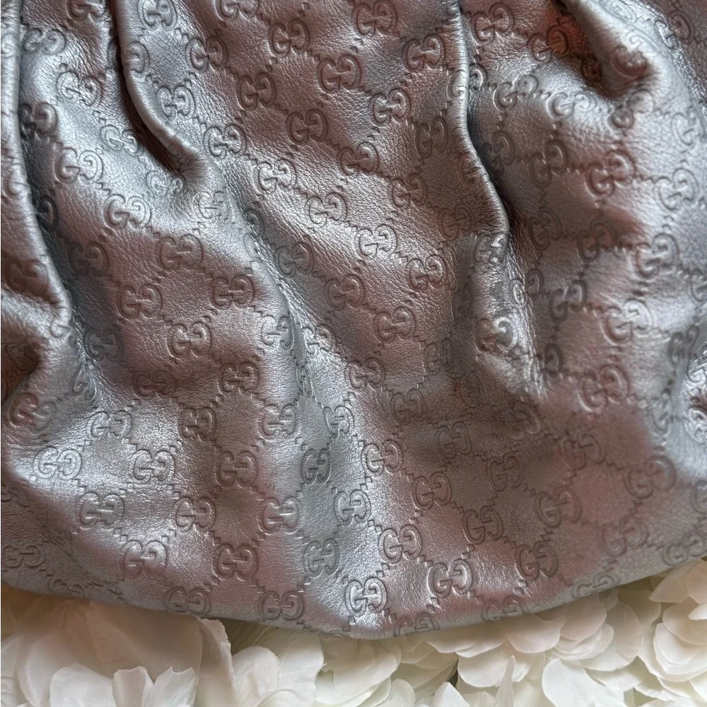 Gucci Sukey Metallic Silver Shoulder Bag With Charm- Authentic - Picture 9 of 17